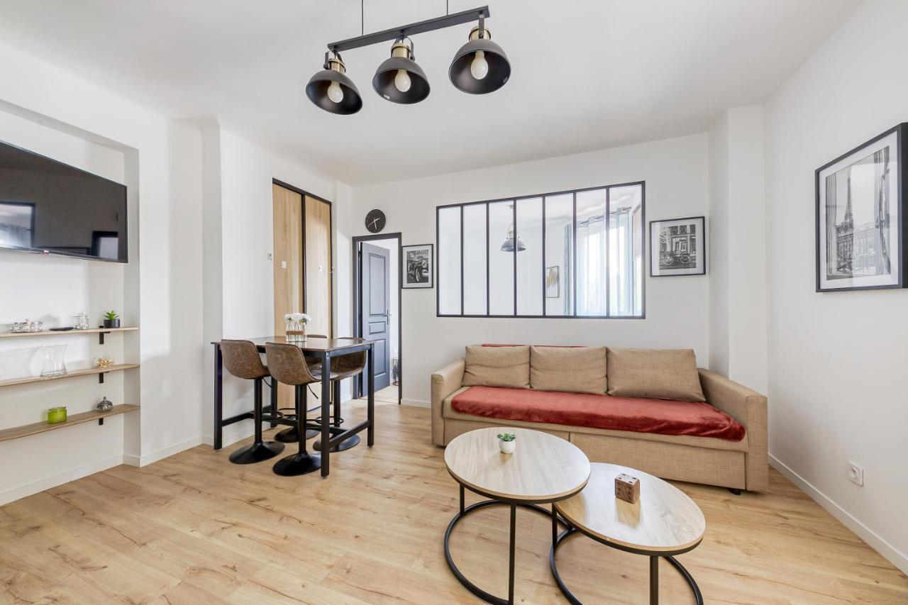 Apartment Metro 14 Et Le Metro 7 A 6 Minutes A Pied Emplacement Strategique Parking Gratuit