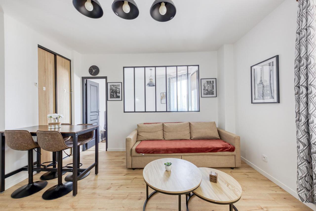 Metro 14 Et Le Metro 7 A 6 Minutes A Pied Emplacement Strategique Parking Gratuit Apartment